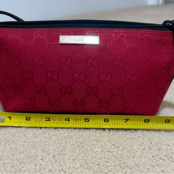 New! Gucci Red GG Monogram Canvas Boat Pochette - Picture 5 of 8